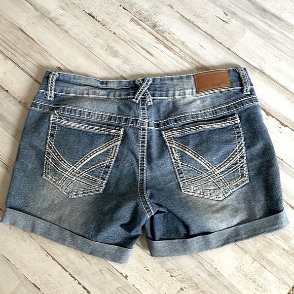 Rue 21 Jean Shorts 9/10 Women’s - Picture 2 of 7